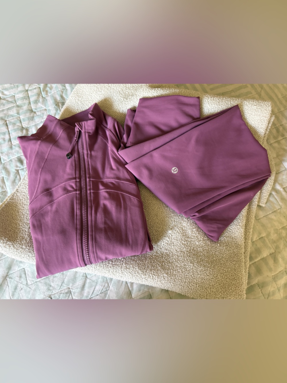 SET- Lululemon Define Jacket & Wunder train leggings